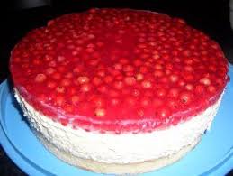 Verboten Gut Kasesahne Torte Mit Roten Johannisbeeren Lebensmittel Essen Johannisbeeren Johannisbeer Torte