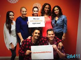 Bay kennish is a teenager who grew up in a wealthy family with two parents and a brother. Live Chat With The Cast Of Abc Family S Switched At Birth March 24 2014