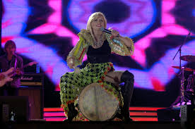 De la ora 21:10, în direct pe tvr1 şi tvr hd începe prima parte din seara dedicată folclorului la cerbul de aur 2019. Cerbul De Aur Makes Comeback On Centennial Year After Nine Year Break Business Review