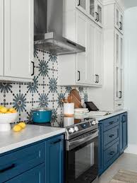 Kitchen From Hgtv Smart Home 2021 Elegant Navy Contrast In 2021 Hgtv Kitchens Kitchen Remodel Kitchen Design Small