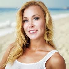 Eve Sachs's Instagram, Twitter & Facebook