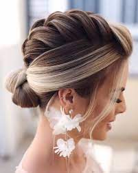 80 Stunning Bridal Hairstyles To Steal Right Now My Sweet Engagement Cheveux Tire Cheveux De Mariee Coiffure Mariage Cheveux Courts