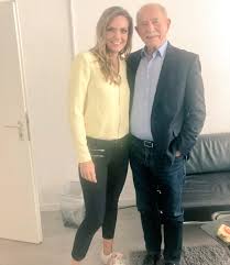 Explore tweets of julia scharf. Julia Scharf Sur Twitter Heute Mal Wieder Kind Sein In Der Mittagspause Ab 13 Uhr Bei Den Montagsmalern Im Swr Fernsehen Grosser Spass Swrpresse Swrsport Https T Co Rcma1d9veq