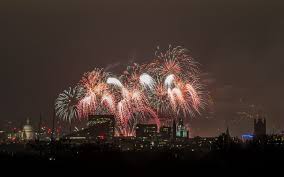 New Year S Eve Celebrations World Welcomes 2019 In Pictures New Year S Eve Celebrations London Fireworks New Year Celebration