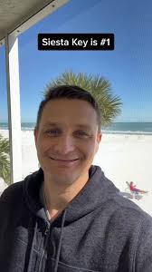 Siestakey Crescent Arms