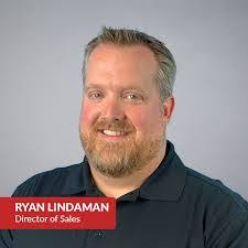 Andrew Schueller's Instagram, Twitter & Facebook