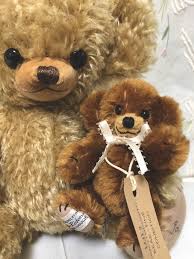 cheeky bear collector チーキー ベア コレクター 12インチ 2003年発売 世界限定 250体 メリーソート 手に持ってるマイクロチーキーは６インチ 2021 テディベア チーキー 私の部屋