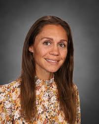 Karen Grosso's Instagram, Twitter & Facebook