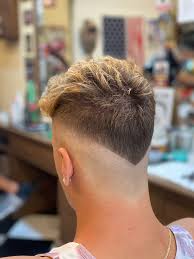 Taglio di capelli freschissimo e giovane per un grande amico. Tagli Da Uomo Old Style