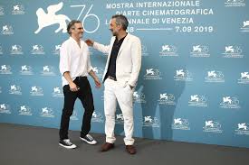 Actor joaquin phoenix and his late brother, river (right), who died of an overdose in 1993. Joaquin Phoenix Discusses Preparing For Role In Joker
