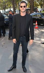 Black Blazer Combination With Jeans Mens The Combination Of A Black Sport Coat And Black Jeans Makes This A Really Put Together Look Channel Y Black Blazer Men Black Blazer With Jeans Black Jeans Men
