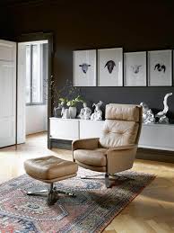 Schwarze Wande So Inszeniert Man Sie Richtig Deco Home Schwarze Wande Wohnzimmer Sessel Schwarze Wand