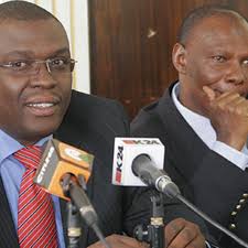 City Hall 'has few experts'