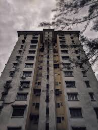 Itap Of An Apartment Building Photo Capture Nature Incredible Photo Backgrounds Interior Design Jobs Background
