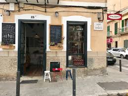 Una cookie es un fichero que se descarga en su ordenador al las cookies permiten a una página web, entre otras cosas, almacenar y recuperar información sobre los. Mama Carmens Palma Eingang Cookies For My Soul