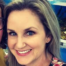 How to Be a Freaking Awesome Support Person with Sarah