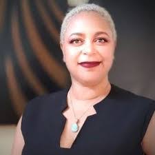 Joanne Curry's Instagram, Twitter & Facebook