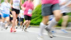 These are the current world records in the various age groups of masters athletics, maintained by wma, the world association of masters athletes, which is designated by the world athletics (formerly iaaf) to conduct the worldwide sport of masters (veterans) athletics (track and field). Der Weltrekord Im Marathonlaufen Bestzeiten Im Vergleich Marathon Vorbereitung Verbessere Dein Lauftraining