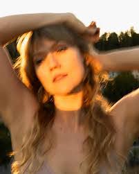 Danielle Burgess's Instagram, Twitter & Facebook