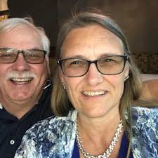 Options for wood bowl decor? Too busy?