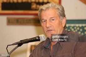 24 Actor Eric Pierpoint Signs Copies Of His Debut Kids Book The Last Ride  Of Caleb Otoole Stock Photos, High-Res Pictures, and Images