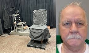 Roy Willard's Instagram, Twitter & Facebook