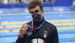 A villa olmi è arrivato anche nicolas burdisso. P5ibnu9xva7w M