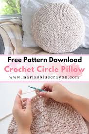 Velvet Circle Pillow Free Crochet Home Decor Pattern Maria S Blue Crayon Crochet Pillow Patterns Free Crochet Pouf Pattern Crochet Pillow Pattern