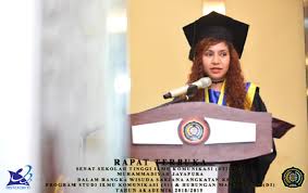 Kesan dan pesan perpisahan #11. Pesan Kesan Wisudawan Ke Xiv Diwakili Oleh Gabriella Sophiyanti Fairyo S I Kom Stikom