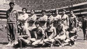 Después de haber tenido que dejar el estadio azteca como sede de sus partidos como local debido a los problemas que estuvo presentando el terreno de juego, el américa femenil volverá al coloso. 50 Anos De La Historica Seleccion Mexicana Femenil Futbol Total