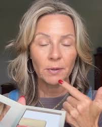 This bundle is READY TO GO with a $55 SAVINGS thru 5/11. Fill the second  level with more or allow me to give you more personal recommendations by  getting a personal colormatch!, COMMENT SUGAR to grab ...