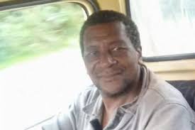 Pai que morreu nos braços da filha após acidente é identificado