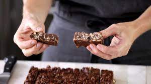 No Bake Chocolate Almond Oat Bars Martha Stewart In 2020 Chocolate Almonds Oat Bar Recipes Oat Bars
