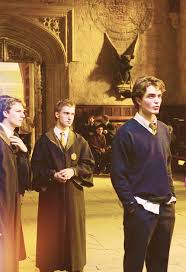Robert thomas pattinson is an english actor, musician, and model. Crowwife Robert Pattinson Behind The Scenes Whole Lotta Rob Harry Potter Pictures Cedric Diggory Harry Potter Wall