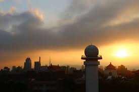 To view this video please enable javascript, and consider upgrading to a web browser that. åœŸåœ°å€¼200å„„ å…¬å¸å¸‚å€¼77å„„ é›£æ€ªè¢«ç›¯ä¸Š æ³°è±å–Šè©± å—æ¸¯è¼ªèƒŽå‹•æ©Ÿ è€äººå°‹å'³ é¢¨å‚³åª'