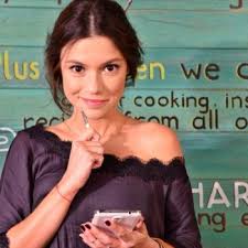 Yüsra geyik kimdir kaç yaşında biyografisi. Yusra Geyik Kimdir Okunakli Biyografi Merkezi