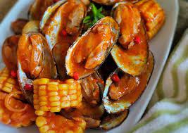 Lezatnya kerang hijau dengan bumbu saus tiram menyajikan kelezatan rasa yang menggugah selera. Bagaimana Cara Memasak Enak Kerang Saus Padang