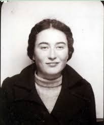 Gertrude Schneider's Instagram, Twitter & Facebook