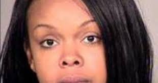 Etta Perkins's Instagram, Twitter & Facebook