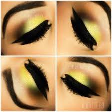 Black And Yellow Eyeshadow Black And Yellow Makeup Yellow Makeup Batman Makeup Womens Makeup