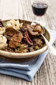 Heute Haben Wir Ein Geniales Veganes Rezept Von Sebastian Copien Fur Euch Rauchiges Seitlinggulasch Mit Semmelknodeln Rezepte Vegane Lebensmittel Kochrezepte