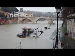 Allerta meteo per oggi e domani. Maltempo A Roma Adesso E Allarme Piena Per Il Tevere