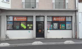 Quelques formations sup�rieures sont pr�sentes � thonon les bains, comme des bts et licences pro, une �cole h�teli�re et des �tablissements d'enseignement sup�rieur.le logement �tudiant � thonon les bains n�est pas tr�s �tendue avec l�absence de r�sidences �tudiantes Garde D Enfants A Domicile A Thonon Les Bains 74200 Assadia Thonon