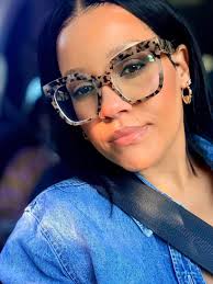 No mother expects to deliver her baby… and then lose the ability to walk  the next day after an epidural. But that is exactly what happened to  Melanie. And she wanted to