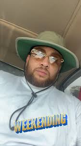 Nelson Viera Jr. (@bodega_nel) • Threads, Say more