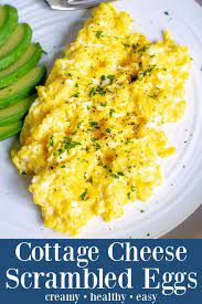 This Creamy Healthy Cottage Cheese Scrambled Eggs Recipe Is So Simple To Make With J Scrambled Eggs Recipe Scrambled Eggs With Cheese Cottage Cheese Recipes