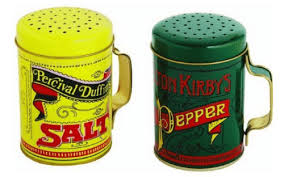 vintage inspired kitchen decor and