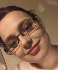 Did my makeup for the first time since little buddy was born for some  family pictures this morning and it felt so good! Very thankful for makeup  that I can throw on