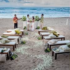 Wedding Venues Oahu Moana Surfrider A Westin Resort Spa Wedding Venues Waikiki Luxur Beach Wedding Reception Wedding Venues Beach Small Beach Weddings