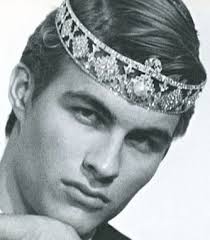 Tiara Mania: Doris Duke's Pearl & Diamond Bandeau